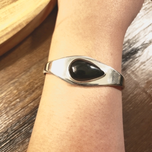 Vintage Sterling Silver Onyx Cuff Bracelet
